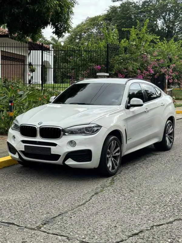 Preview imagenes del auto
